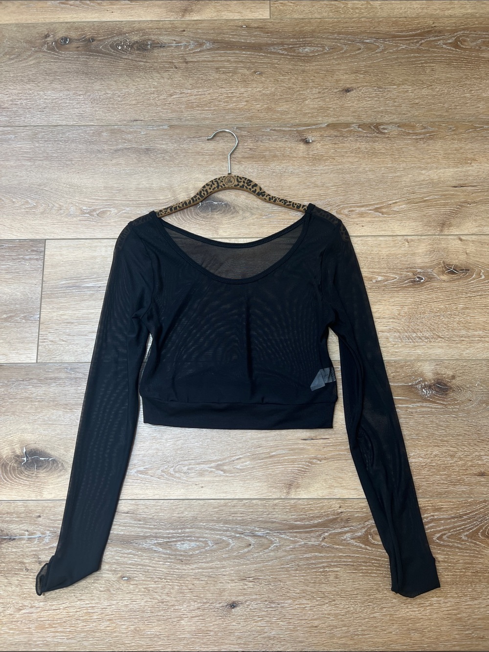 Long sleeve mesh half tee